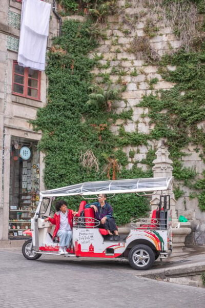 Oporto Tuk-Tuk Tour: Fast, Fun & Flexible – 1H to Full Day! - Meeting at Vímara Peres by Sé Cathedral: how the tour starts smoothly