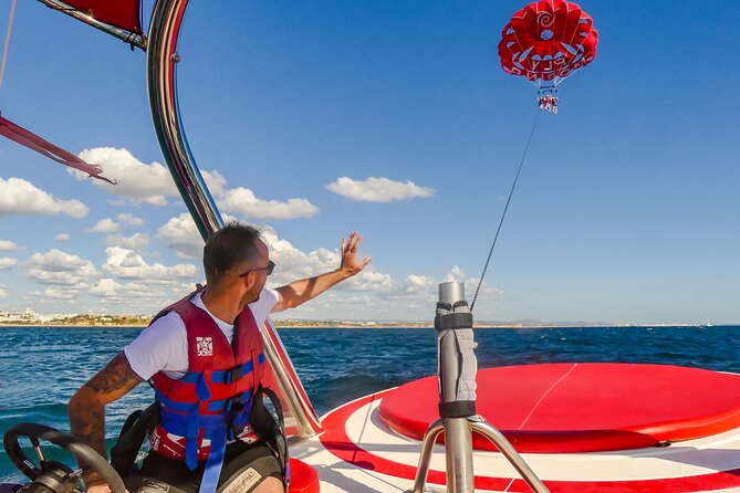 Parasailing from Albufeira Marina by Boat - The parasailing flight: how it works and how to prep