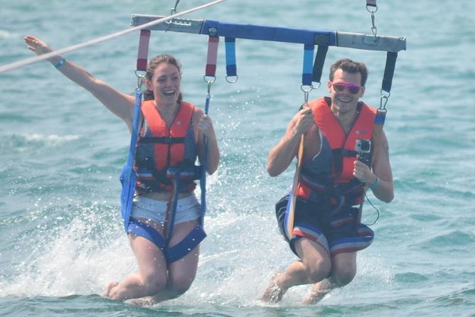Parasailing from Vilamoura - Group size and English support: Easy for solo travelers and couples