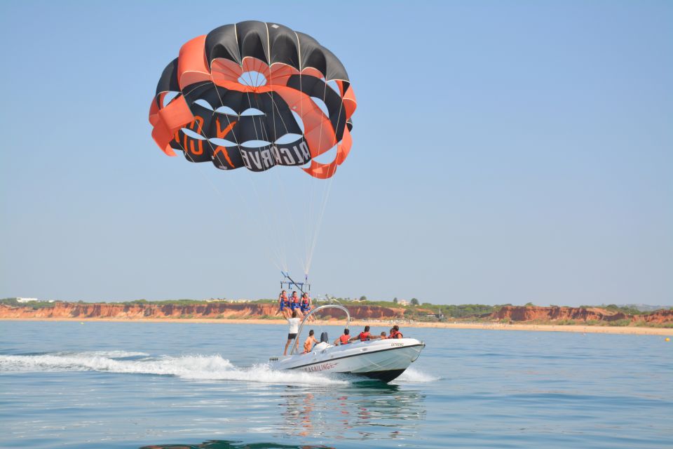 Parasailing Vilamoura - Vilamoura Marina and the custom Cherokee boat vibe