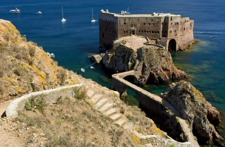 Peniche: Berlengas Roundtrip and Glass-Bottom Boat Cave Tour - First Stop: Peniche Harbor and the Ferry Jump to Berlengas