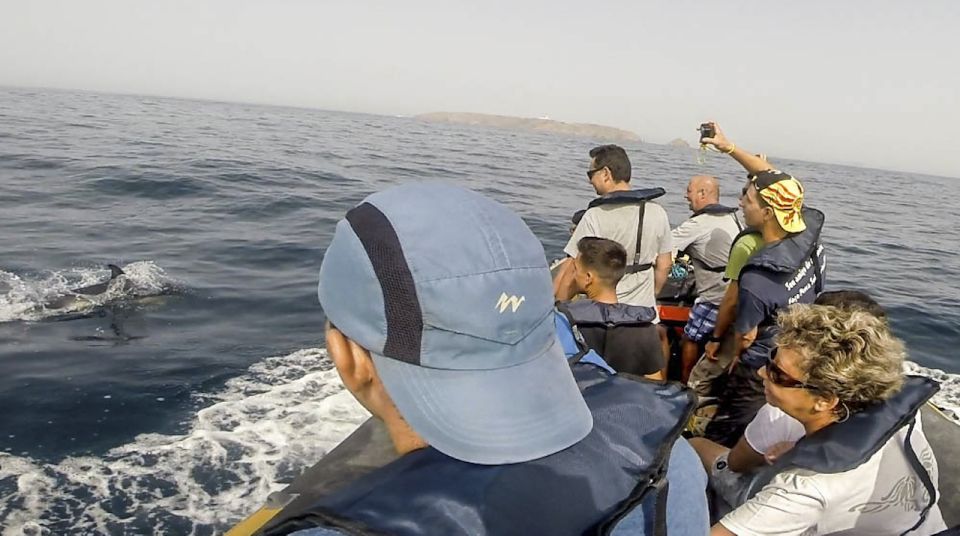 Peniche: Dolphin Route Boat Trip - Comfort Checklist: What to Bring (and What Not To)