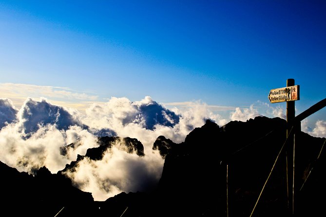 Pico do Areeiro to Pico Ruivo (PR 1) - Hiking Tour in Madeira - Why this PR1 hike feels like a shortcut to the best Madeira views