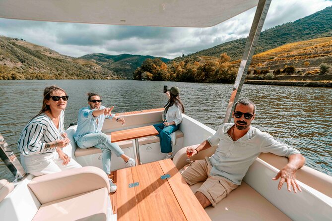 Pinhão: Electric Boat Experience 1h - Taste of Two Wines - Should you book this Douro wine cruise from Pinhão?