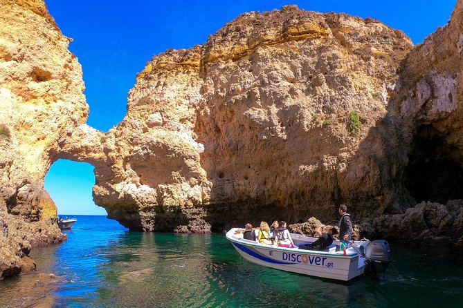Ponta da Piedade Boat Tour to Caves and Beaches with Local Guide - What to Wear and Bring for Sea Spray and Cave Lighting