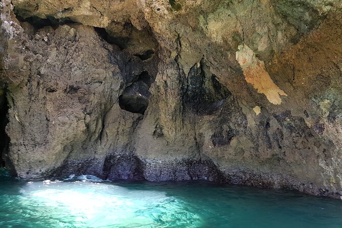 Ponta da Piedade Costal cruise and Caves-2h - Dolphins, Photos, and the Best Way to Enjoy the Water