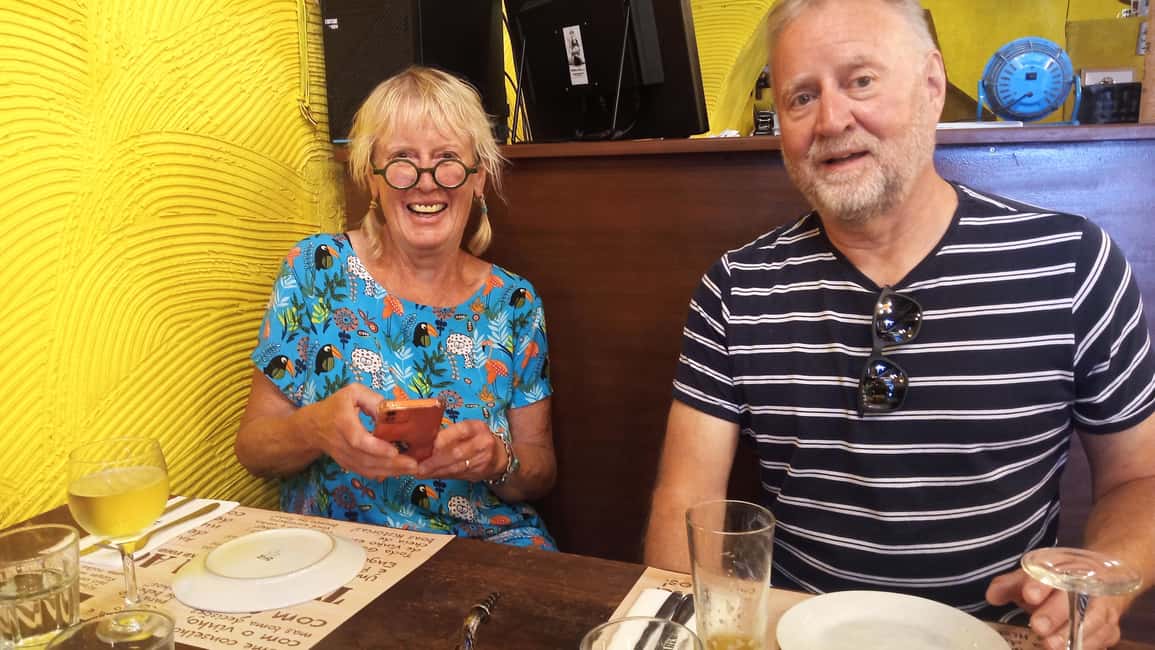 Ponta Delgada: Fat Dolphin Food Tours - Lunch at the end: a regional meal with real staying power