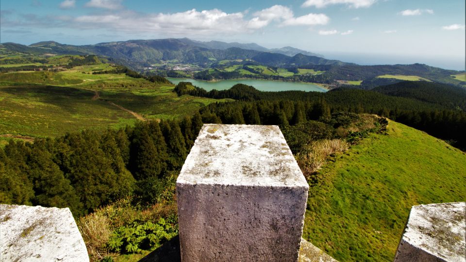 Ponta Delgada: Hidden Gems of São Miguel Full-Day Van Tour - Geothermal kickoff: a quieter start before the island shows off