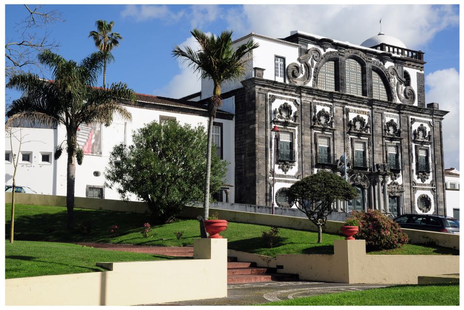 Ponta Delgada: Historical Walking Tour - Mercado da Graça: The Azores You Can Smell and Taste