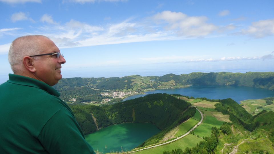 Ponta Delgada: Private Full or Half-Day 4x4 São Miguel Tour - The 4x4 reality check: comfort, shoes, and that last-row footnote