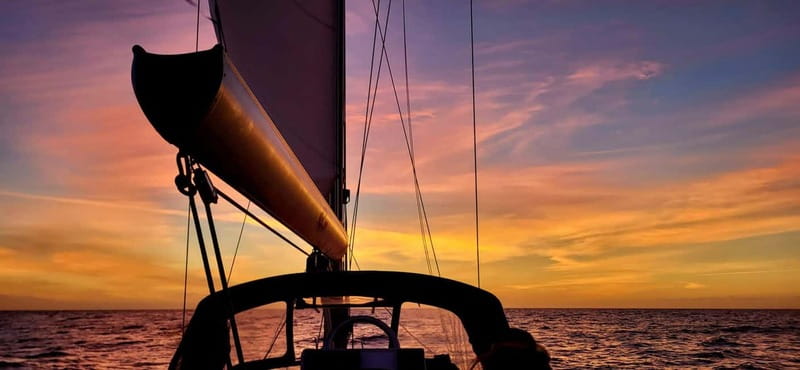 Ponta Delgada: Private Sunset Tour with Snacks and Drinks - Why a sunset sail from Portas do Mar works so well
