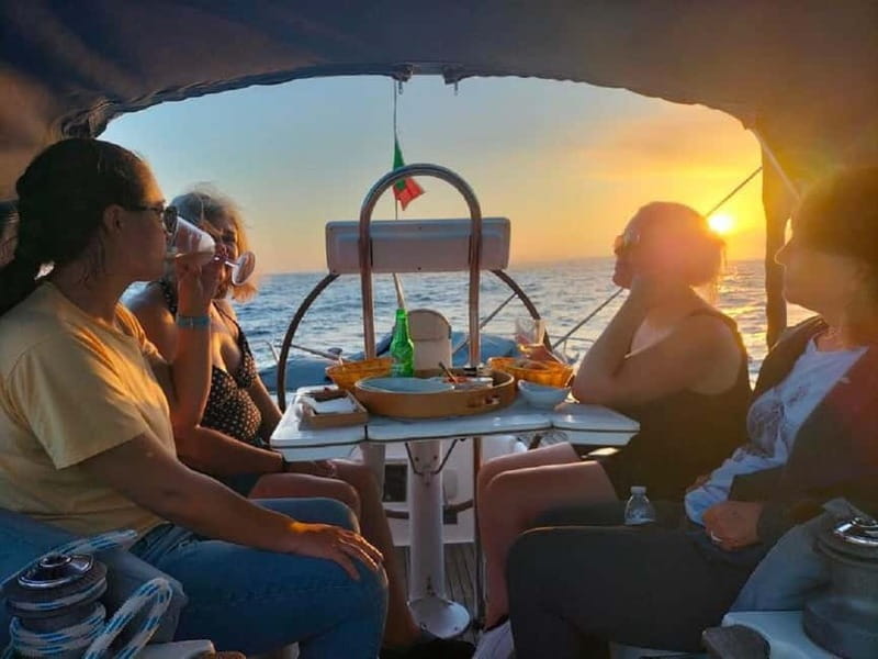 Ponta Delgada: Private Sunset Tour with Snacks and Drinks - The route: from Ilhéu de Rosto de Cão to Ponta Delgada views