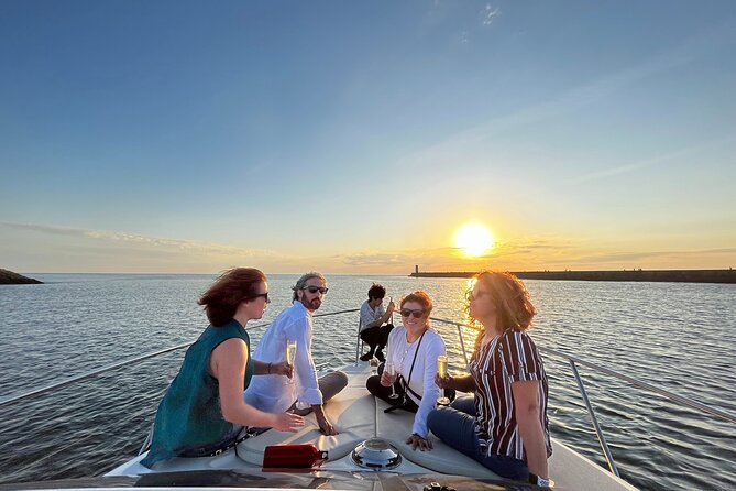 Port : 6 Bridges Private Yacht Cruise with Local Wine & Snacks - What the crew actually adds (and what they don’t try to do)