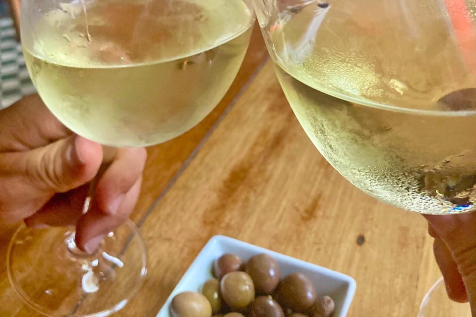 Port wine & wine walking tour with culture - max 8 pax - Why this Porto-to-Gaia walk is a smart intro to Port