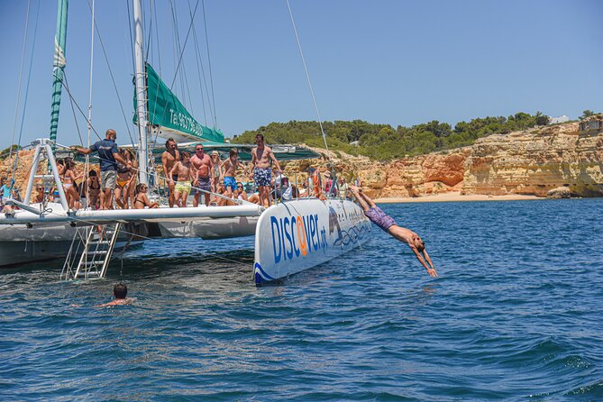 Portimao: Benagil Caves & Coastline - Catamaran - A Benagil Cave cruise that focuses on scenery, not cave-ticket access