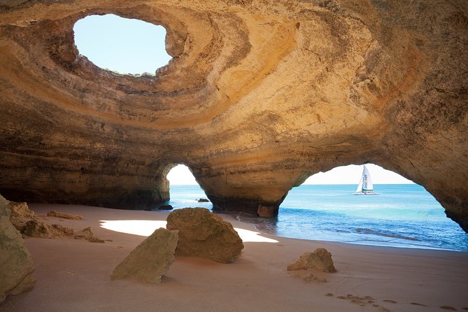 Portimao: Benagil Caves & Coastline - Catamaran - Swim stop and SUP time: how to make the most of the water pause