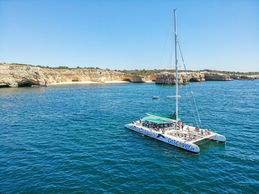 Portimao: Benagil Caves & Coastline Cruise - The Benagil cave moment: what you’ll see and what you won’t