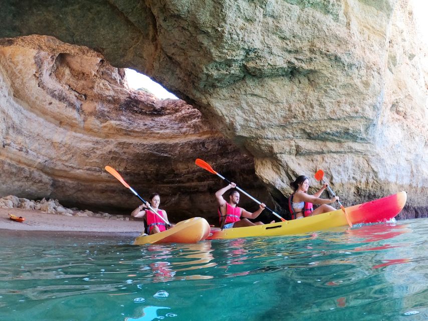 Portimão: Benagil Caves Speedboat and Kayak Guided Tour - The return and the all-important swim moment