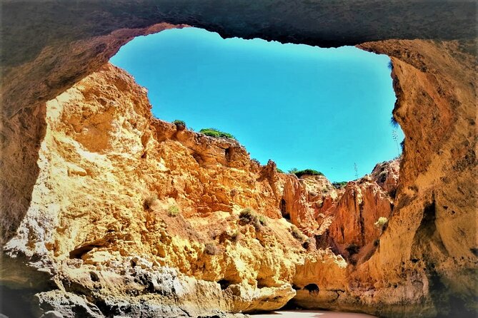Portimão: Benagil Caves Speedboat Tour - Life jackets and what the “automatic” system means