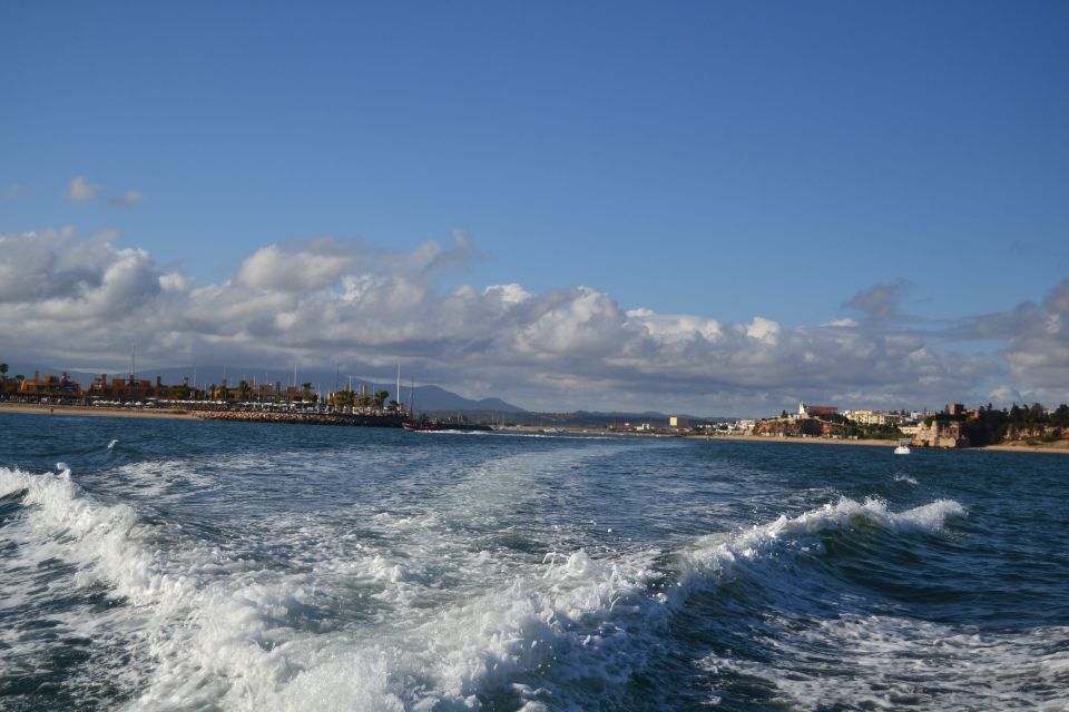 Portimao: Boat trip to the Benagil Cave - Benagil beach time and snorkeling in a short window