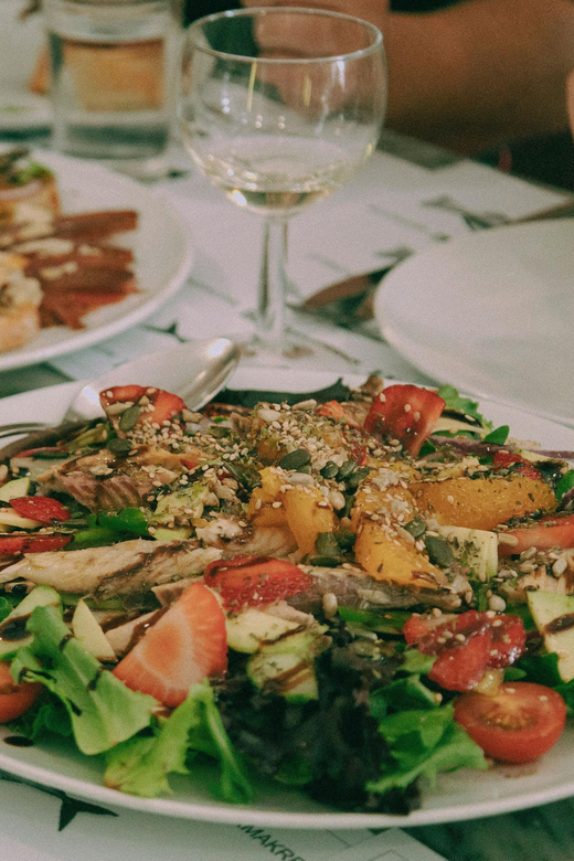 Portimão: Guided Local Food Tour - Local Café + Market Visit: The Small-Plate Rhythm You’ll Feel All Day