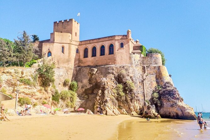 Portimão Private Boat Tour Caves Circuit and Coast Sightseeing - Benagil Cave and the caves circuit: what to expect on the water