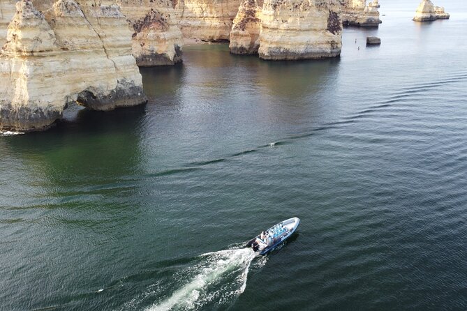 Portimão : Private Boat Tour through the Caves DE Benagil - Benagil Beach, Carvoeiro, and Ferragudo: why the other stops aren’t filler