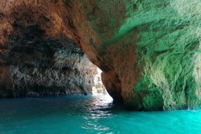 Portimão to Benagil: Adrenaline Wave 90 Minutes Cave Tour - Marina de Portimão: your start point and what to expect