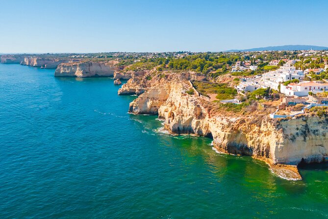 Portimão:Embark on Nature•Benagil and Dolphins•Biologist on board - Portimão at sea: why this dolphin-and-caves route works