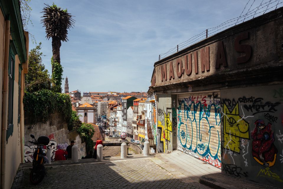 Porto: 2.5-Hour Private City Tour Off the Beaten Track - English guide and private group: how this affects your experience