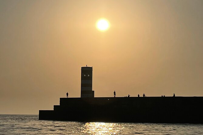 Porto: 2h Private Tour (1 to 6 people) on the Douro River with a local - Key Things to Know Before You Go