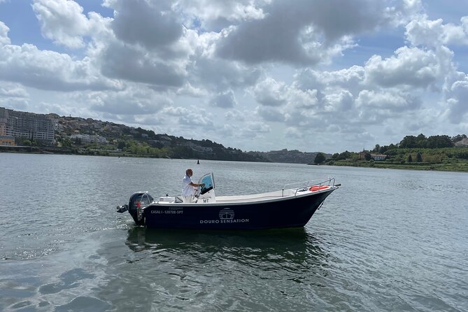 Porto: 2h Private Tour (1 to 6 people) on the Douro River with a local - Reaching the Atlantic Edge at Foz do Douro: Why the Turnaround Matters