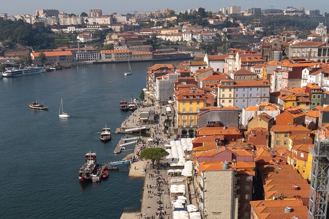 Porto 360°: Helicopter Flight, Guided Walking Tour & River Cruise - Meeting point and start: Portuguese Centre of Photography to begin with orientation