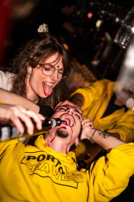 Porto: 4 Bar Pub Crawl, 7 Drinks, & Skip-the-Line Club Entry - Where You Meet and How the Night Gets Rolling