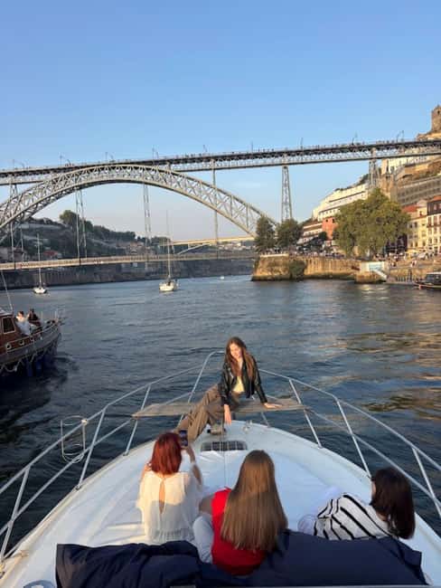 Porto: 6 Bridges Cruise, Welcome Drink & Sunset Option - Ponte Maria Pia and the Porto coast feel