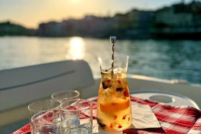 Porto: 6 Bridges Private Douro River Yacht w/ Food & Wine - Key highlights