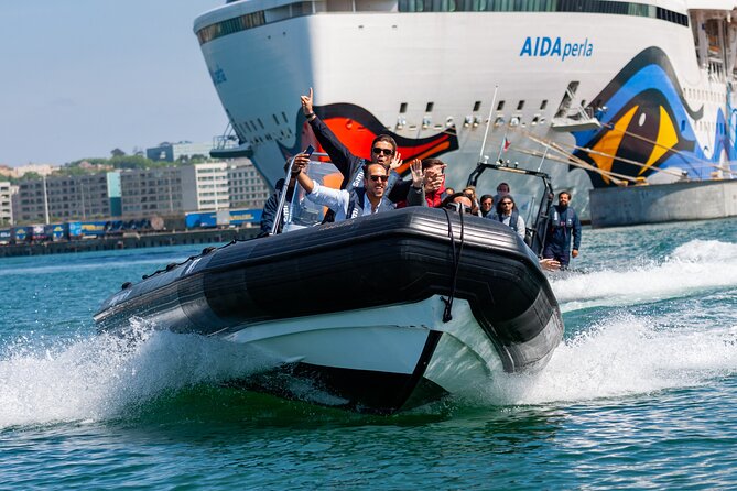 Porto 6 bridges Speedboat Tour along the Douro - Group size, boats, and how to get the best views