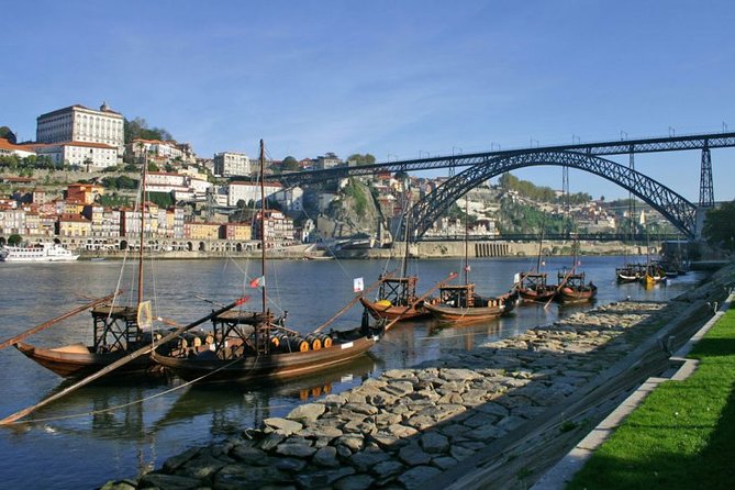 Porto and its charms - Tour from Lisbon - Dom Luís I Bridge: the photo moment that justifies the drive