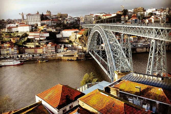 Porto, Aveiro and Costa Nova Private Tour From Lisbon - Why this Lisbon-to-Porto day trip actually makes sense