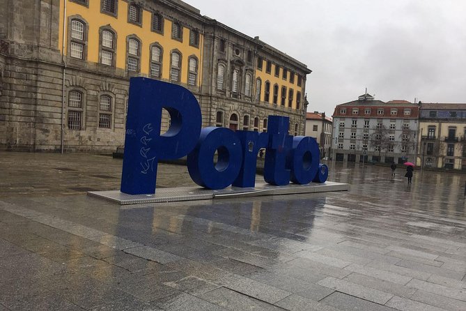 Porto, Aveiro and Costa Nova Private Tour From Lisbon - Cathedral time (30 minutes): what’s included and what you’ll pay
