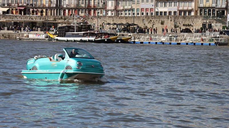 Porto: Bridges Cruise in a Fiat 500 Limited Edition Boat - Live guiding in Portuguese or English (and a realistic language note)