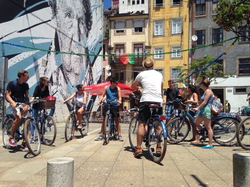 Porto: City Bike Rental - From Rua Nova da Alfândega to your first pedal: getting set up right