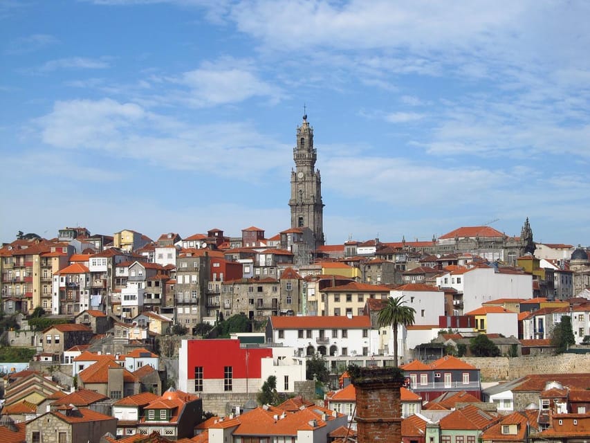 Porto: City Center Walking Tour - São Bento Station tiles: Portuguese history in ceramics
