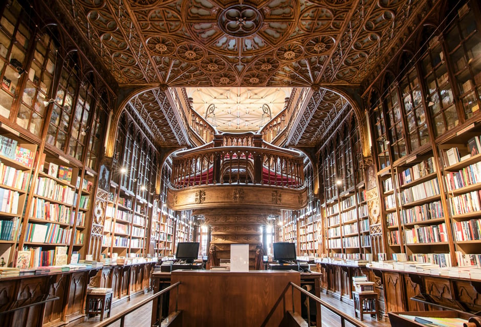 Porto: City Center Walking Tour - The real value: a local guide + a smart pace