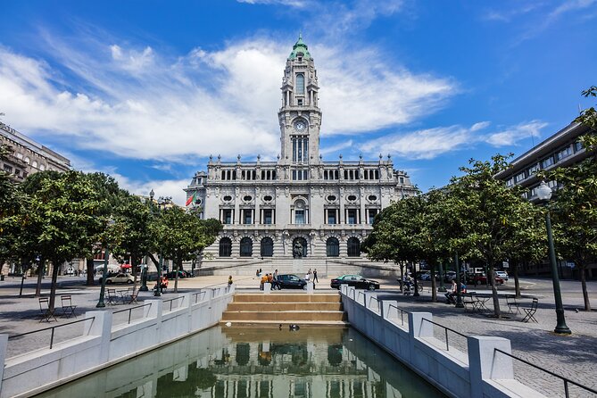 Porto City Tour Full Day with Lunch and Six Bridges Cruise - Private basis - São Bento Railway Station: 20,000 tiles that tell Portugal’s story
