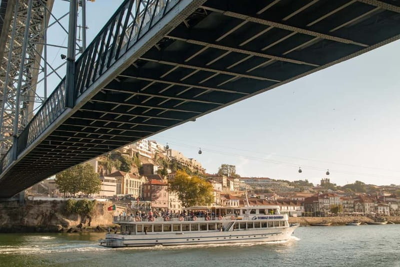 Porto: Cruise with Dinner & Live Music - Key things to know before you go