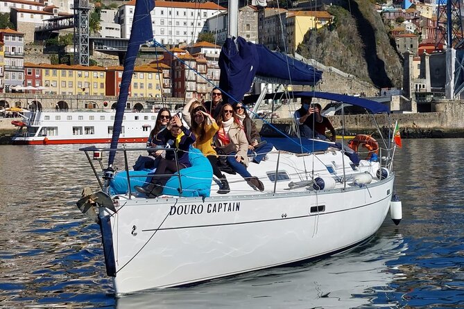 Porto: Cruzeiro privado rio douro até 8 pessoas com wine tasting - The Crew Makes It: Francisco, Kennedy, Ricardo, Claudio, Nico (and Friends)