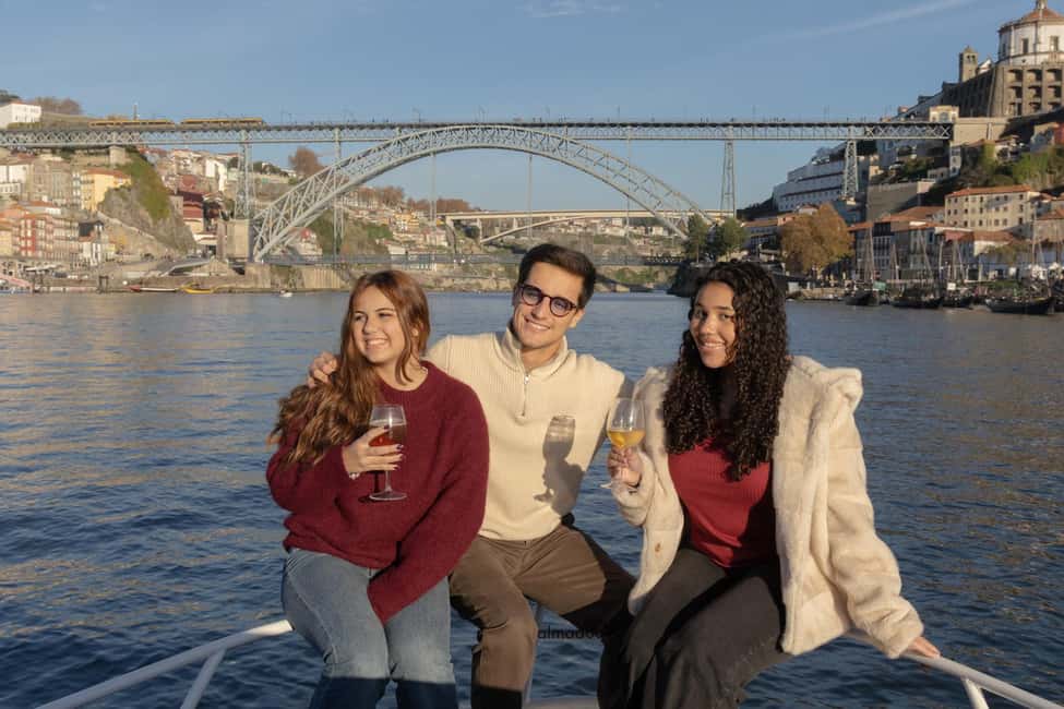 Porto: Douro Cruise, 6 Bridges & 4 Port Wines (Max 7) - Your hosts and the onboard feel: Nadia and Paulo set the tone