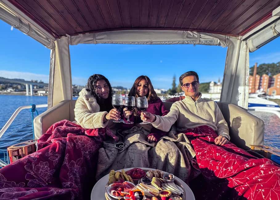Porto: Douro Cruise, 6 Bridges & 4 Port Wines (Max 7) - Price and value: what $70 buys you on the Douro