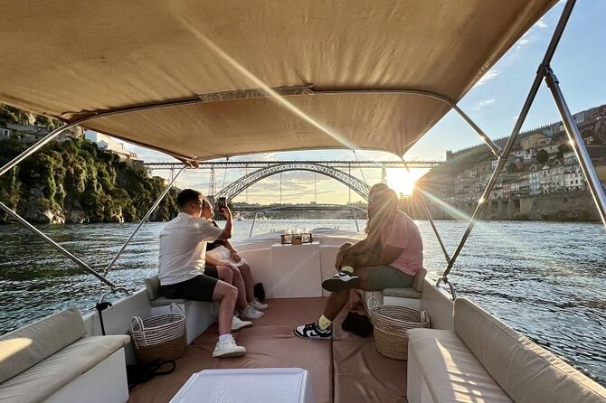 Porto: Douro River Boat Cruise with Port Wine and Snacks - Why This Douro Cruise Works Better Than Big-Boat Sightseeing